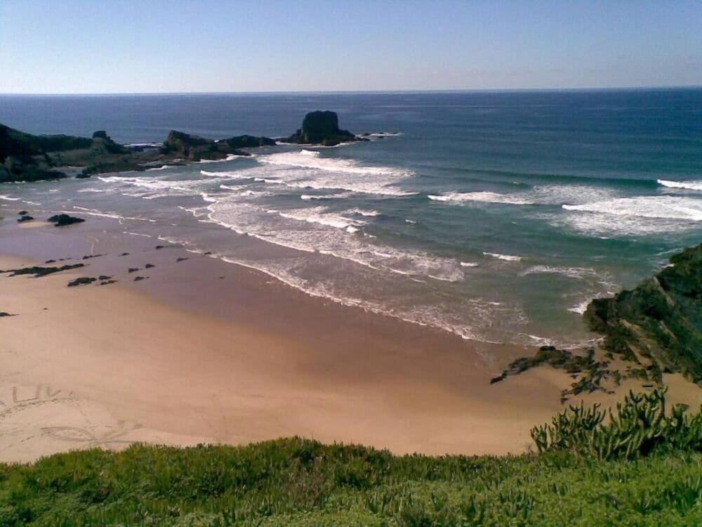 A Casinha Da Tita - Moradia Com Terraco Villa Zambujeira do Mar Luaran gambar